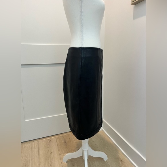 Vintage Casual Corner Black Leather Skirt with Braided Leather Embellishment 6 - Picture 4 of 14